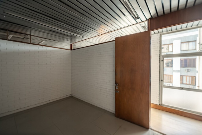 Imagem Imóvel Comercial à Venda, 320 m² em Petrópolis - Porto Alegre