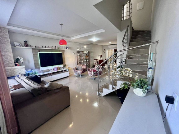 Imagem Sobrado com 3 Quartos à Venda, 147 m² em Igara - Canoas Imagem Sobrado com 3 Quartos à Venda, 147 m² em Igara - Canoas