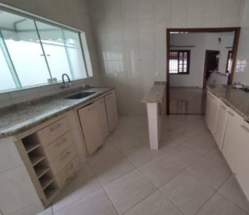 Imagem Casa com 2 Quartos à Venda, 157 m² em Vila Suiça - Pindamonhangaba