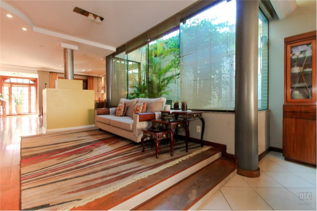 Imagem Casa com 3 Quartos à Venda, em São João - Porto Alegre Imagem Casa com 3 Quartos à Venda, em São João - Porto Alegre