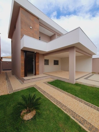 Imagem Sobrado com 4 Quartos à Venda, em Plano Diretor Sul - Palmas Imagem Sobrado com 4 Quartos à Venda, em Plano Diretor Sul - Palmas