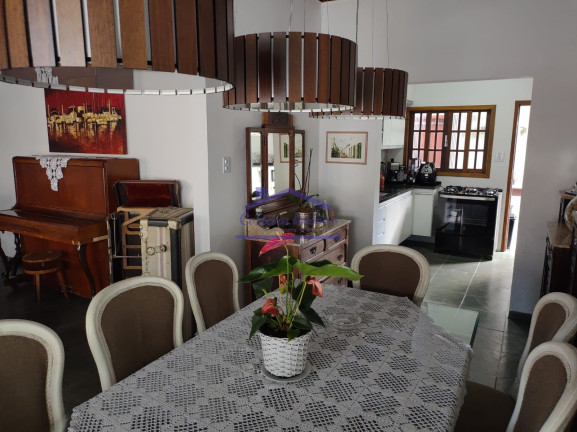 Imagem Casa com 3 Quartos à Venda, 280 m² em Centro - Ubatuba
