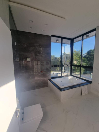 Imagem Imóvel com 3 Quartos à Venda, 312 m² em Pedra Branca - Palhoça Imagem Imóvel com 3 Quartos à Venda, 312 m² em Pedra Branca - Palhoça