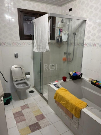 Casa com 4 Quartos à Venda, 480 m² em Santo Antônio - Porto Alegre