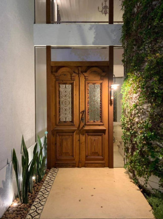 Imagem Casa com 4 Quartos à Venda, 1.000 m² em Centro - Porto Seguro