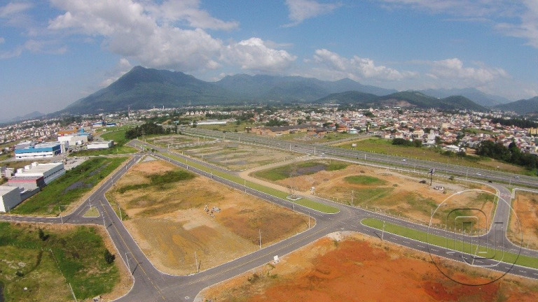 Imagem Terreno à Venda, 765 m² em Barra Do Aririú - Palhoça