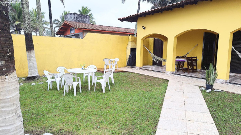 Imagem Casa com 4 Quartos à Venda, 175 m² em Balneário Oásis - Peruíbe