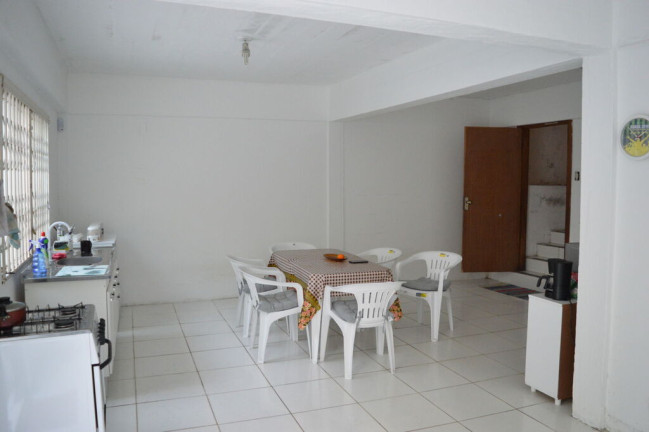 Imagem Casa com 3 Quartos à Venda, em Azenha - Porto Alegre Imagem Casa com 3 Quartos à Venda, em Azenha - Porto Alegre