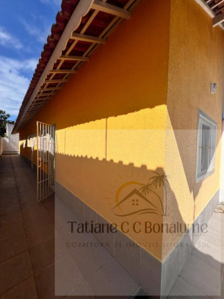 Casa com 3 Quartos à Venda,  em Balneário Itaguaí - Mongaguá