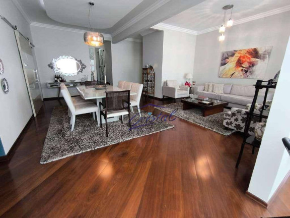 Imagem Casa com 3 Quartos à Venda, 451 m² em Granja Viana - Cotia Imagem Casa com 3 Quartos à Venda, 451 m² em Granja Viana - Cotia
