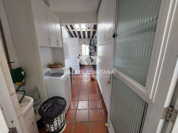 Imagem Casa com 3 Quartos à Venda, 220 m² em Barreiros - São José