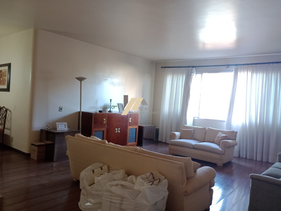 Imagem Imóvel com 3 Quartos à Venda, 200 m² em Cambuí - Campinas Imagem Imóvel com 3 Quartos à Venda, 200 m² em Cambuí - Campinas