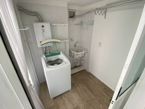 Imagem Apartamento com 3 Quartos para Alugar, 131 m² em Centro - Balneário Camboriú