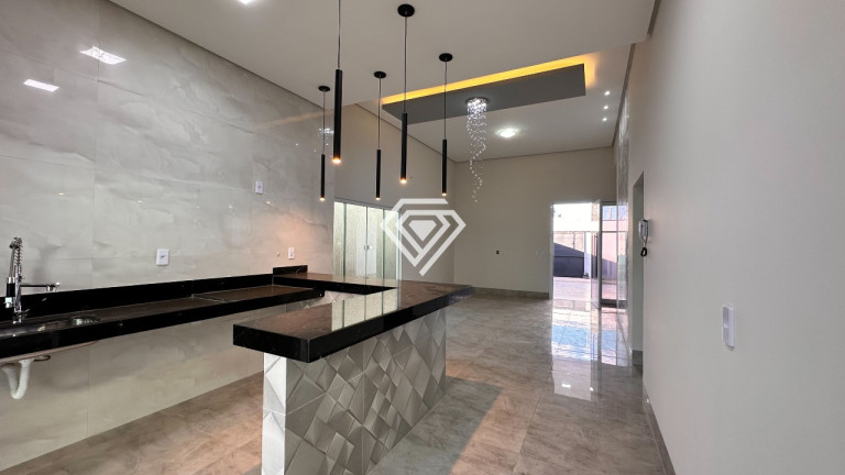 Imagem Casa com 4 Quartos à Venda, 180 m² em Plano Diretor Sul - Palmas Imagem Casa com 4 Quartos à Venda, 180 m² em Plano Diretor Sul - Palmas
