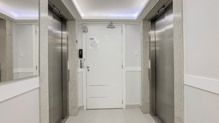 Imagem Apartamento com 2 Quartos à Venda, 65 m² em Higienópolis - Porto Alegre