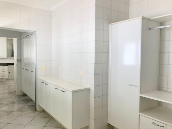Imagem Casa com 4 Quartos à Venda, 732 m² em Bosque Do Vianna - Cotia Imagem Casa com 4 Quartos à Venda, 732 m² em Bosque Do Vianna - Cotia
