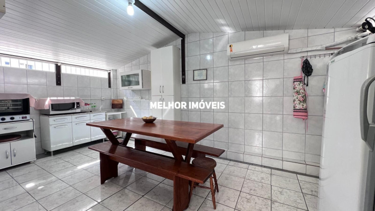 Imagem Apartamento com 3 Quartos à Venda, 136 m² em Centro - Balneário Camboriú Imagem Apartamento com 3 Quartos à Venda, 136 m² em Centro - Balneário Camboriú