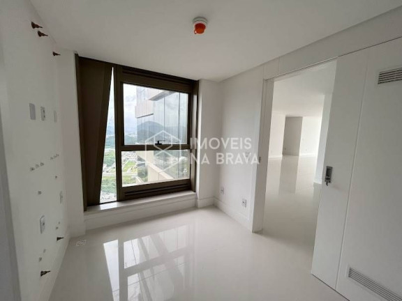 Imagem Apartamento com 4 Quartos para Alugar, 257 m² em Centro - Balneário Camboriú