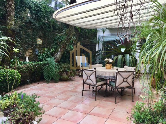 Imagem Casa com 4 Quartos à Venda, 471 m² em Ahú - Curitiba