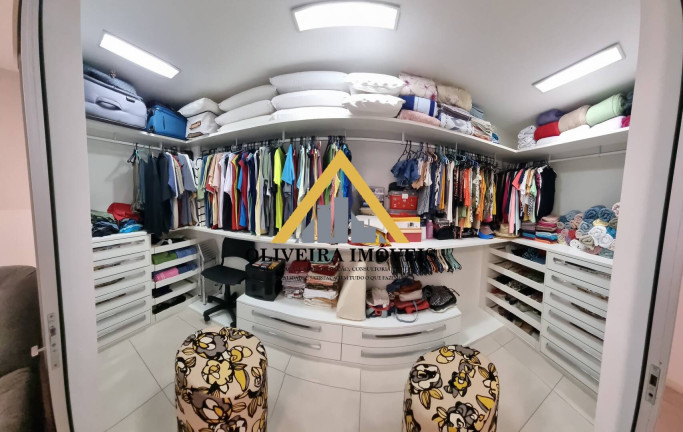 Imagem Apartamento com 4 Quartos à Venda,  em Piratininga - Niterói