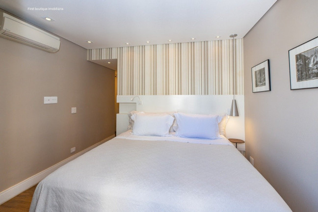 Apartamento com 3 Quartos à Venda, 190 m² em Moema - São Paulo