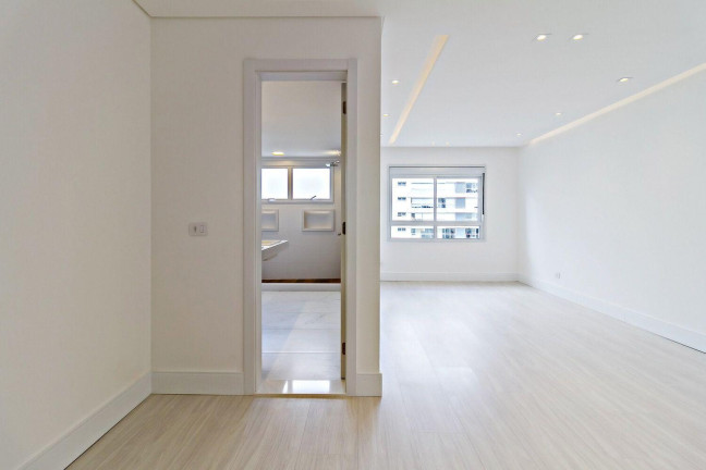 Imagem Apartamento com 3 Quartos para Alugar, 158 m² em água Verde - Curitiba Imagem Apartamento com 3 Quartos para Alugar, 158 m² em água Verde - Curitiba