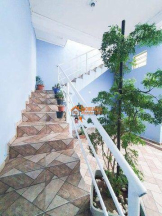 Imagem Casa com 3 Quartos à Venda ou Locação, 338 m² em água Chata - Guarulhos Imagem Casa com 3 Quartos à Venda ou Locação, 338 m² em água Chata - Guarulhos
