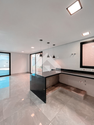Imagem Casa de Condomínio com 3 Quartos à Venda, 310 m² em Alphaville - Santana De Parnaíba Imagem Casa de Condomínio com 3 Quartos à Venda, 310 m² em Alphaville - Santana De Parnaíba