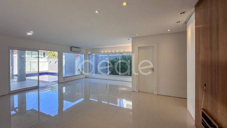 Imagem Casa de Condomínio com 4 Quartos à Venda, 277 m² em Recreio Dos Bandeirantes - Rio De Janeiro