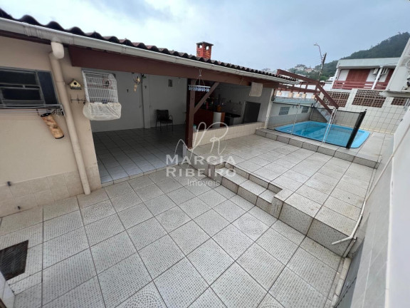Imagem Casa com 3 Quartos à Venda, 169 m² em Trindade - Florianópolis Imagem Casa com 3 Quartos à Venda, 169 m² em Trindade - Florianópolis