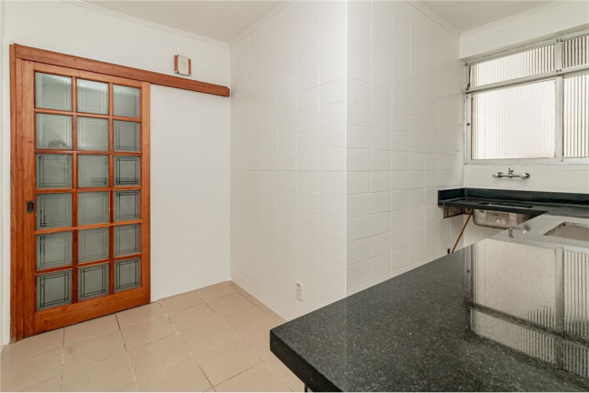 Imagem Imóvel com 2 Quartos à Venda, em Menino Deus - Porto Alegre Imagem Imóvel com 2 Quartos à Venda, em Menino Deus - Porto Alegre