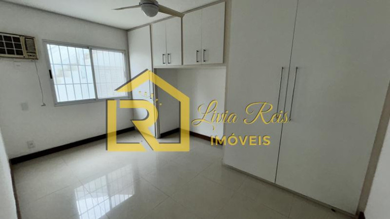 Imagem Casa com 5 Quartos para Alugar, 250 m² em Costazul - Rio Das Ostras