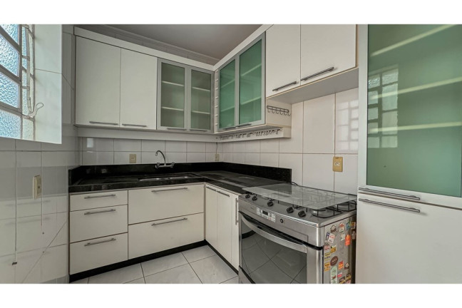 Imagem Casa com 4 Quartos à Venda, 245 m² em Petrópolis - Porto Alegre Imagem Casa com 4 Quartos à Venda, 245 m² em Petrópolis - Porto Alegre