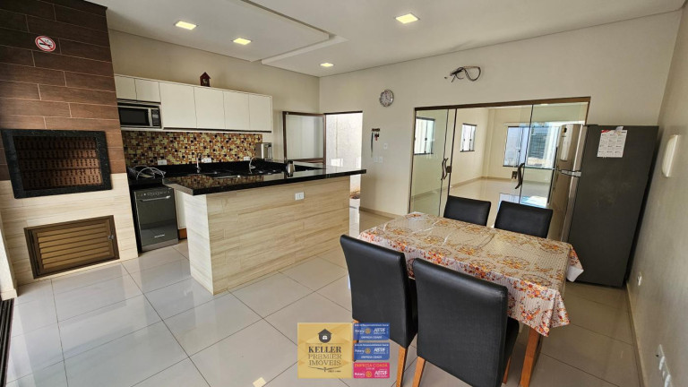 Imagem Casa com 3 Quartos à Venda, 190 m² em Jardim Eliza Ii - Foz Do Iguaçu