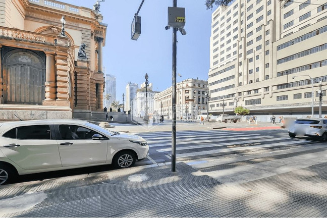Imagem Sala Comercial à Venda, 200 m² em República - São Paulo Imagem Sala Comercial à Venda, 200 m² em República - São Paulo