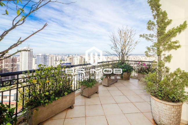 Imagem Imóvel com 4 Quartos à Venda, 723 m² em Vila Andrade - São Paulo Imagem Imóvel com 4 Quartos à Venda, 723 m² em Vila Andrade - São Paulo