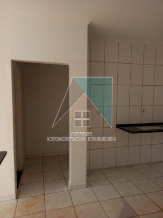Imagem Casa com 2 Quartos à Venda, em Morumbi - Jardinopolis Imagem Casa com 2 Quartos à Venda, em Morumbi - Jardinopolis