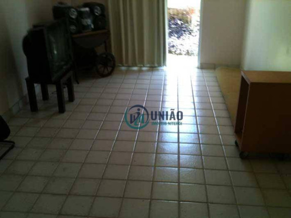Imagem Casa com 5 Quartos à Venda, 416 m² em Piratininga - Niterói