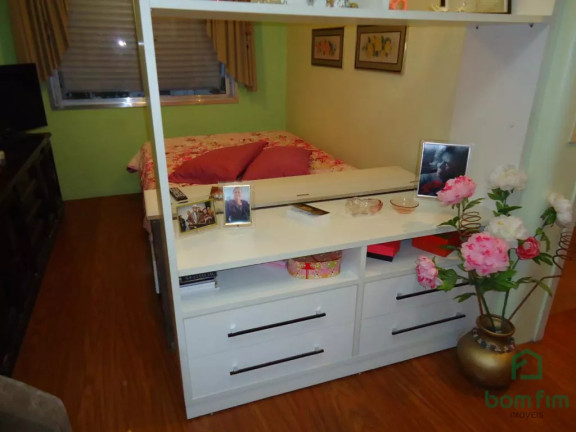Imagem Apartamento com 1 Quarto à Venda, 33 m² em Cristal - Porto Alegre Imagem Apartamento com 1 Quarto à Venda, 33 m² em Cristal - Porto Alegre
