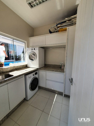 Imagem Casa com 3 Quartos à Venda, 180 m² em Sertão Do Maruim - São José Imagem Casa com 3 Quartos à Venda, 180 m² em Sertão Do Maruim - São José