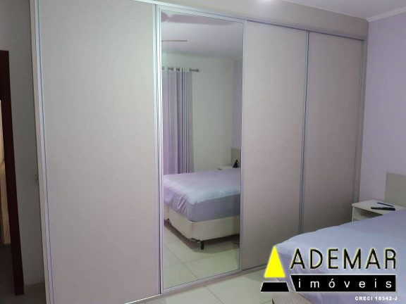 Imagem Casa com 3 Quartos à Venda, 250 m² em Piraporinha - Diadema