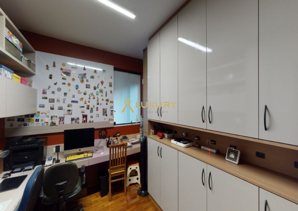 Imagem Imóvel com 4 Quartos à Venda, 239 m² em Santo Agostinho - Belo Horizonte Imagem Imóvel com 4 Quartos à Venda, 239 m² em Santo Agostinho - Belo Horizonte