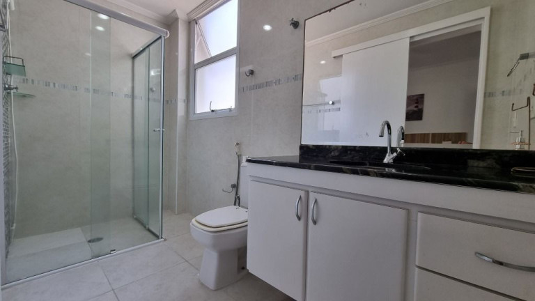 Imagem Apartamento com 3 Quartos à Venda, 130 m² em Pitangueiras - Guarujá Imagem Apartamento com 3 Quartos à Venda, 130 m² em Pitangueiras - Guarujá
