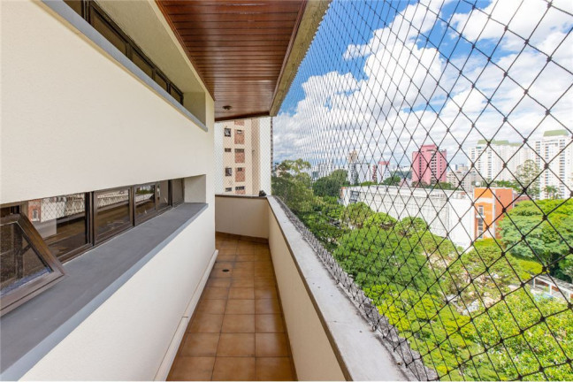 Imagem Imóvel com 4 Quartos à Venda, em Vila Andrade - São Paulo Imagem Imóvel com 4 Quartos à Venda, em Vila Andrade - São Paulo