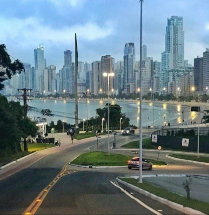 Imagem Apartamento com 2 Quartos para Alugar,  em Centro - Balneário Camboriú