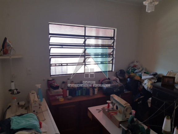 Imagem Casa com 3 Quartos à Venda, 213 m² em Monte Alegre - Ribeirão Preto Imagem Casa com 3 Quartos à Venda, 213 m² em Monte Alegre - Ribeirão Preto