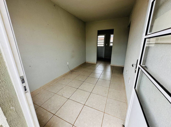 Casa com 2 Quartos para Alugar, 250 m² em Vida Nova Botucatu (rubião Junior) - Botucatu