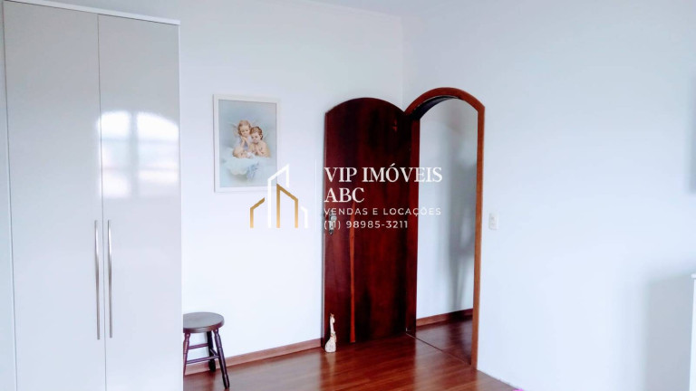 Imagem Sobrado com 3 Quartos à Venda, 201 m² em Vila Humaitá - Santo André