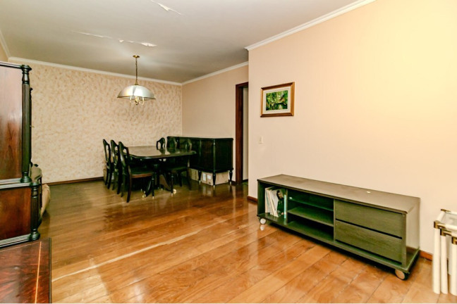 Imagem Imóvel com 3 Quartos à Venda, em Moinhos De Vento - Porto Alegre Imagem Imóvel com 3 Quartos à Venda, em Moinhos De Vento - Porto Alegre
