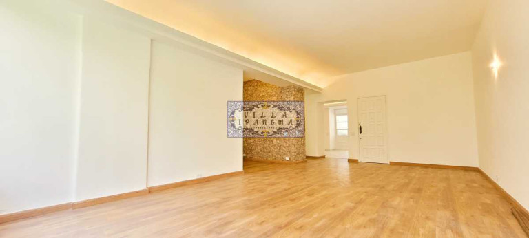Imagem Apartamento com 3 Quartos à Venda, 210 m² em Copacabana - Rio De Janeiro Imagem Apartamento com 3 Quartos à Venda, 210 m² em Copacabana - Rio De Janeiro